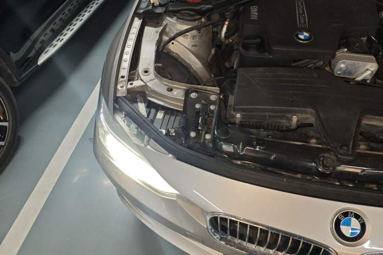 Used BMW 3 Series 2013 320Li Luxury Design Package Engine Bay Right