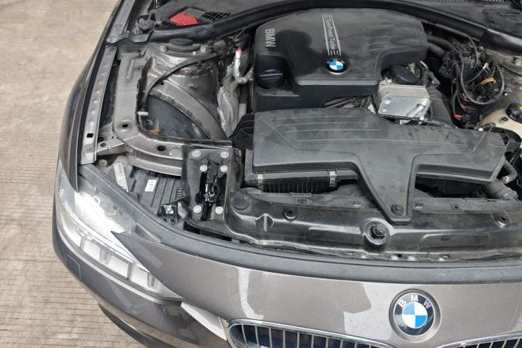 Used BMW 3 Series 2013 Facelifted 320Li Luxury Design Package Engine Bay Right