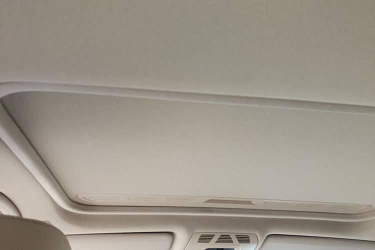 Used BMW 3 Series 2013 320Li Fashion Design Package Headliner