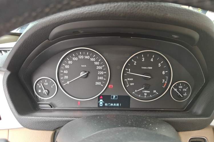Used BMW 3 Series 2013 320i Sport Edition Instrument Cluster