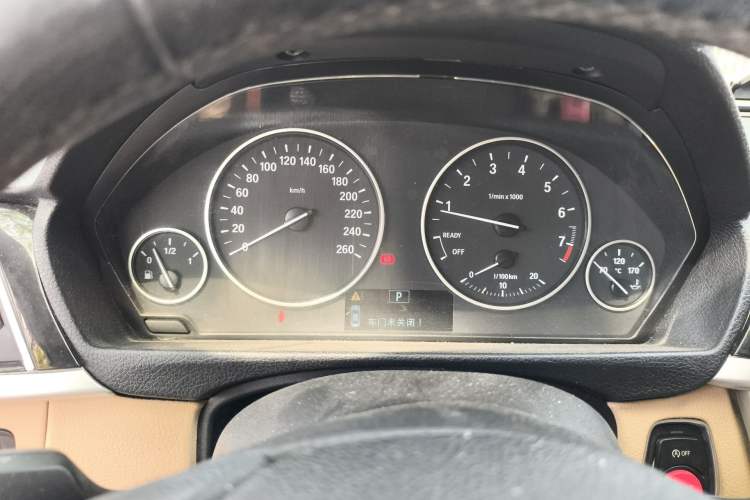 Used BMW 3 Series 2013 320i Sport Edition Instrument Cluster