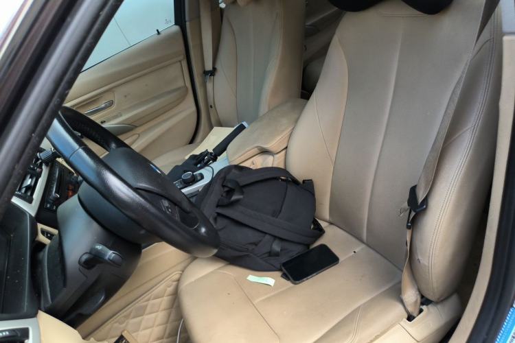 Used BMW 3 Series 2013 320Li Fashion Model Left Front Seat