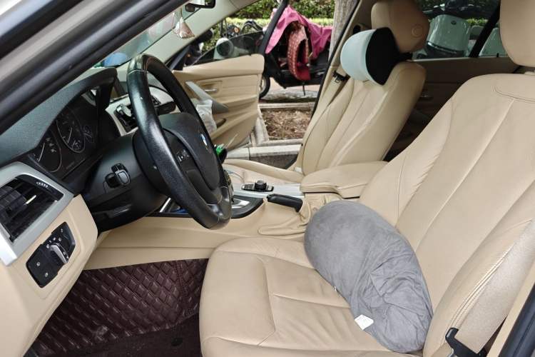Used BMW 3 Series 2013 320i Sport Edition Left Front Seat