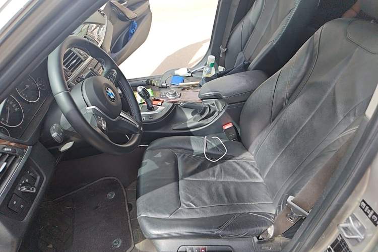 Used BMW 3 Series 2013 320Li Luxury Design Package Left Front Seat
