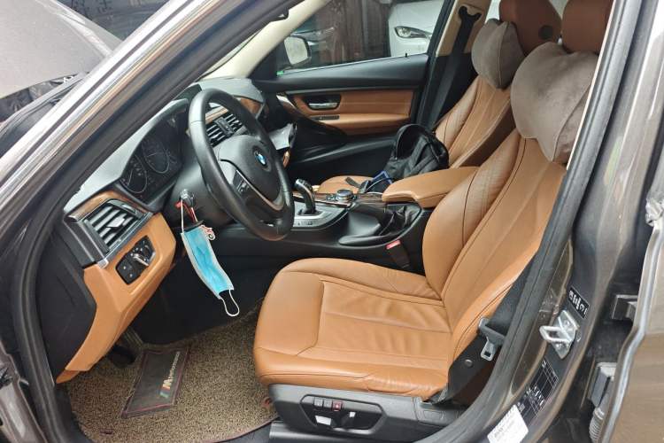 Used BMW 3 Series 2013 Facelifted 320Li Luxury Design Package Left Front Seat