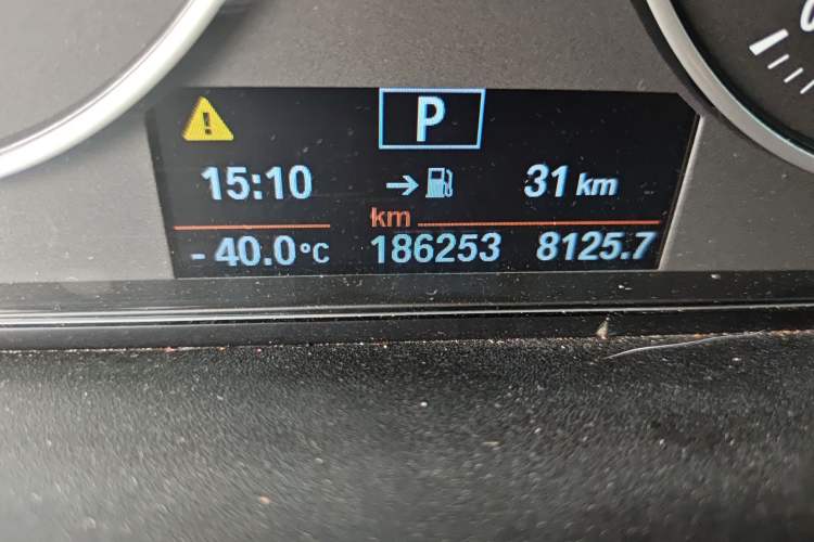 Used BMW 3 Series 2013 320i Active Edition Odometer Close Up