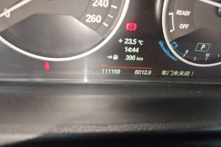 Used BMW 3 Series 2013 Facelifted 320Li Luxury Design Package Odometer Close Up