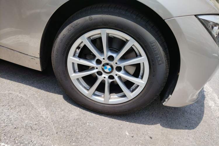 Used BMW 3 Series 2013 316i Active Edition Right Front Wheel Hub
