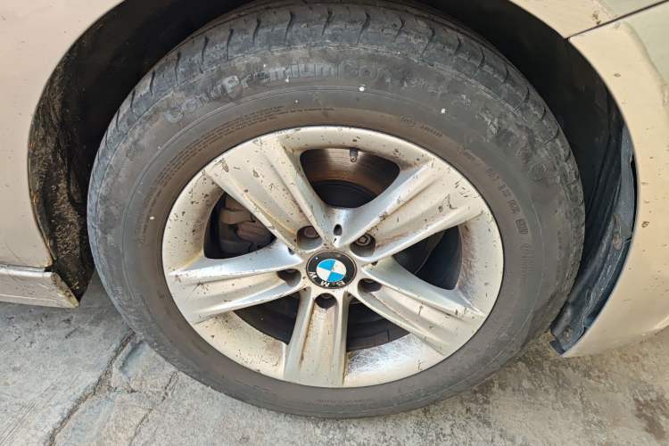 Used BMW 3 Series 2013 320i Active Edition Right Front Wheel Hub