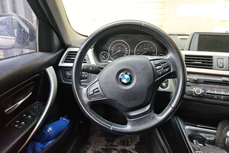 Used BMW 3 Series 2013 320i Active Edition Steering Wheel