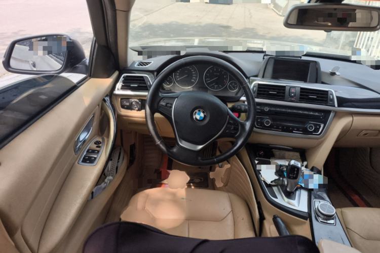 Used BMW 3 Series 2013 320i Sport Edition Steering Wheel