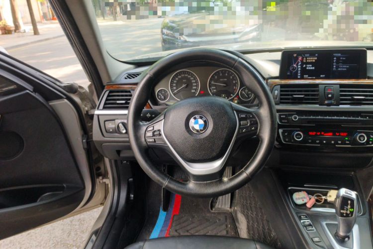 Used BMW 3 Series 2013 320Li Luxury Design Package Steering Wheel