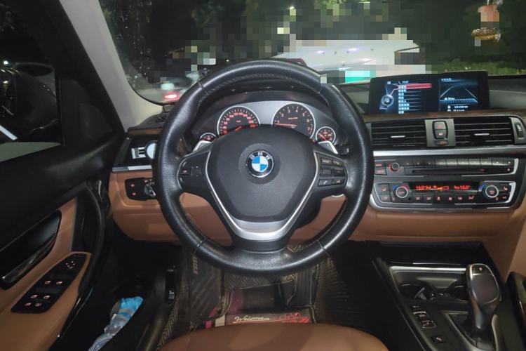 Used BMW 3 Series 2013 Facelifted 320Li Luxury Design Package Steering Wheel