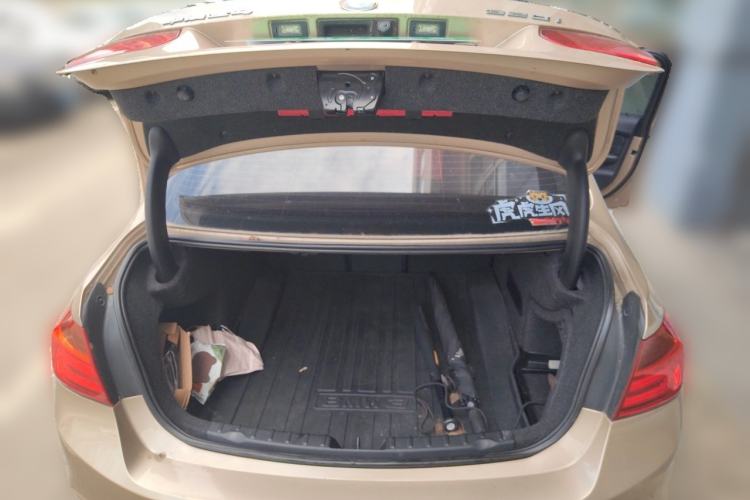 Used BMW 3 Series 2013 320i Sport Edition Trunk