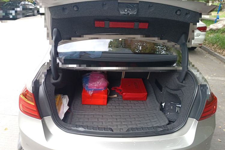 Used BMW 3 Series 2013 320Li Fashion Design Package Trunk