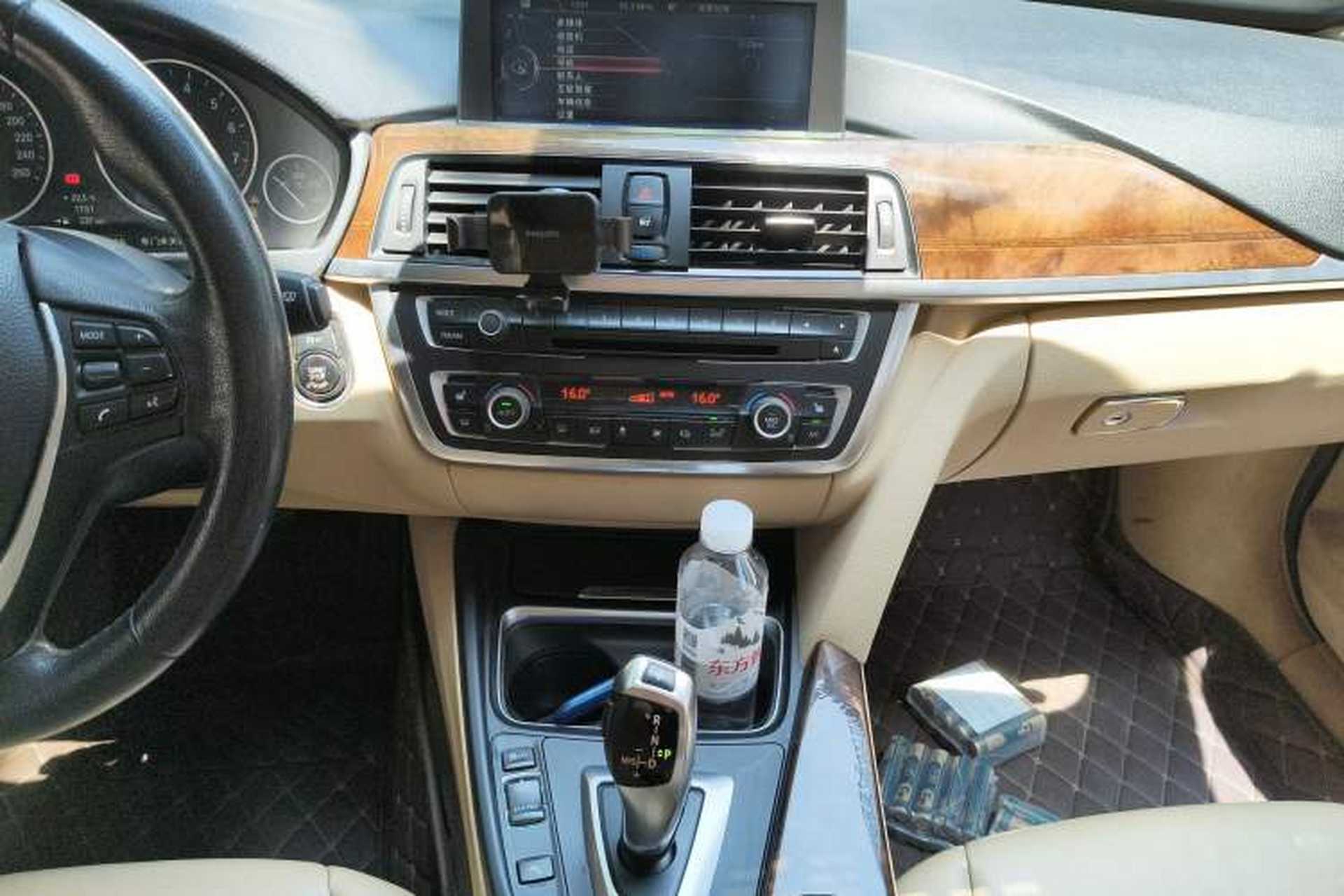 Used BMW 3 Series 2013 Facelifted 320Li Luxury Design Package Audio And AC Panel