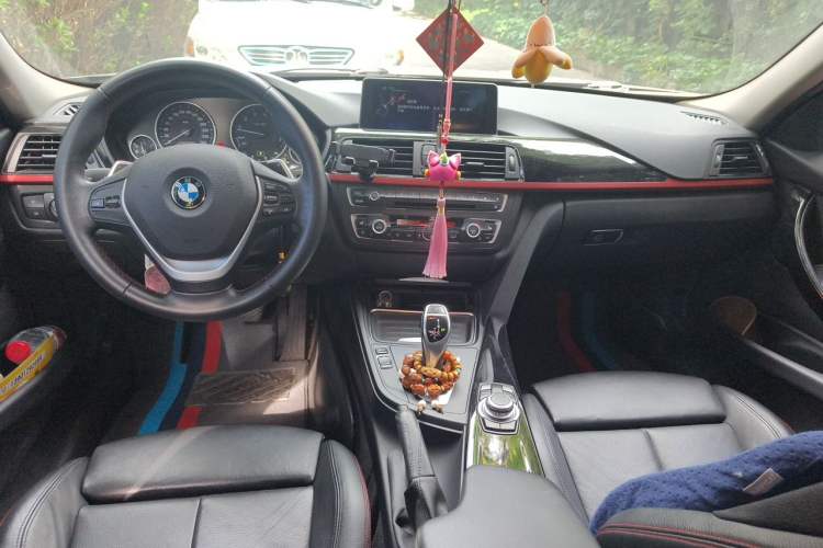Used BMW 3 Series 2013 Restyled 320i Sport Design Package Center Console