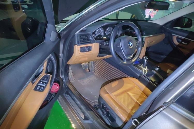 Used BMW 3 Series 2013 Facelift 320Li Fashion Design Package Driver Seat