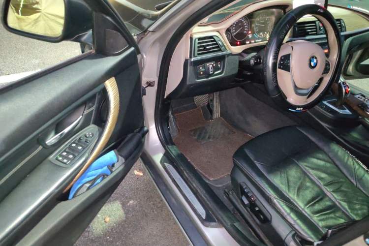 Used BMW 3 Series 2013 320Li Fashion Design Package Driver Seat