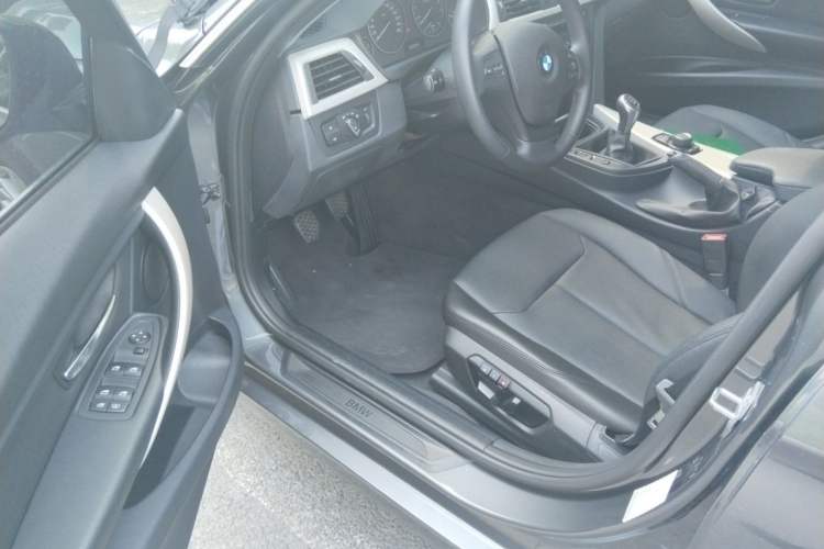 Used BMW 3 Series 2013 320Li Manual Model Driver Seat