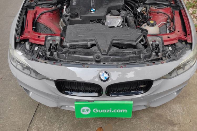 Used BMW 3 Series 2013 320Li Fashion Model Engine Bay