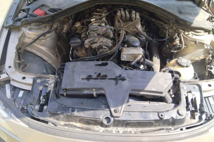 Used BMW 3 Series 2013 320i Sport Edition Engine Bay
