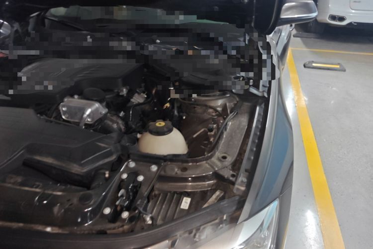 Used BMW 3 Series 2013 320Li Fashion Model Engine Bay Left