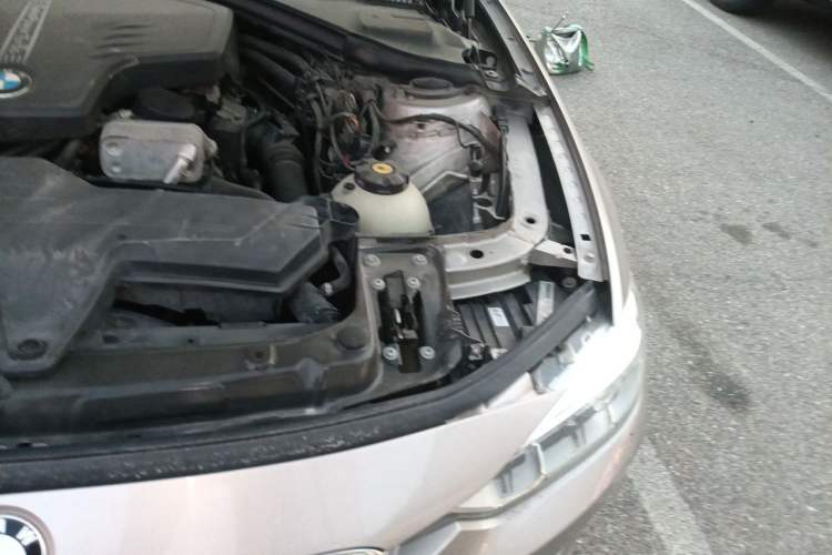 Used BMW 3 Series 2013 320Li Fashion Model Engine Bay Left