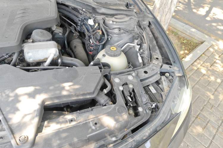 Used BMW 3 Series 2013 320Li Fashion Design Package Engine Bay Left