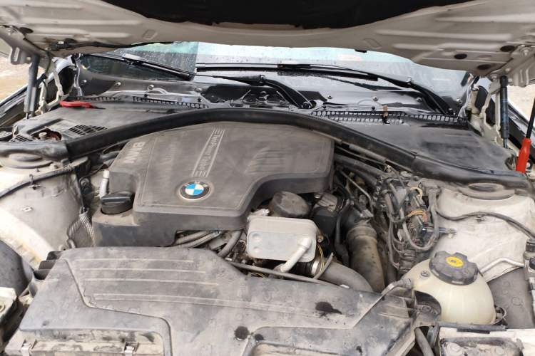 Used BMW 3 Series 2013 320Li Fashion Model Engine Bay Right