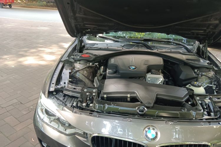Used BMW 3 Series 2013 320Li Fashion Model Engine Bay Right