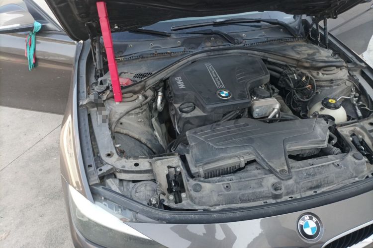 Used BMW 3 Series 2013 320i Active Edition Engine Bay Right