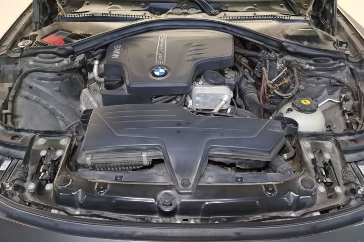 Used BMW 3 Series 2013 320i Sport Design Package Engine Bay