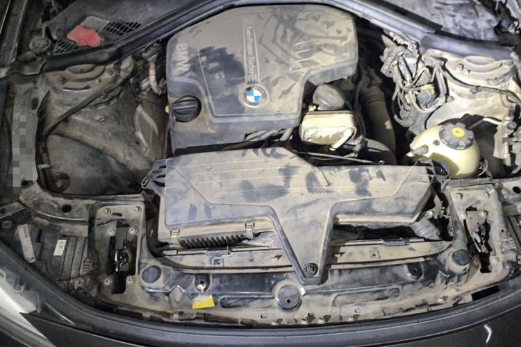 Used BMW 3 Series 2013 320i Sport Edition Engine Bay