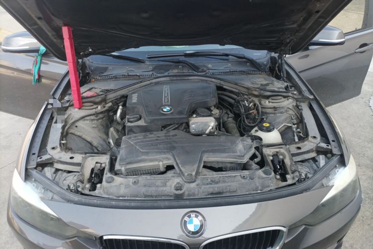 Used BMW 3 Series 2013 320i Active Edition Engine Bay