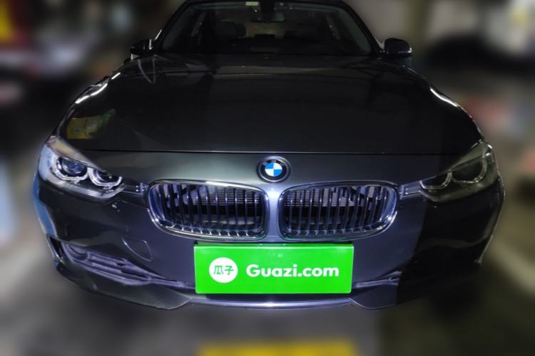 Used BMW 3 Series 2013 320i Sport Edition Front