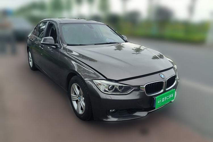 Used BMW 3 Series 2013 320i Sport Edition Front Right 45 Deg