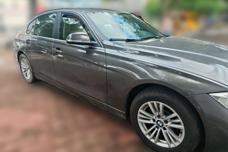 Used BMW 3 Series 2013 320Li Fashion Model Front Right 45 Deg