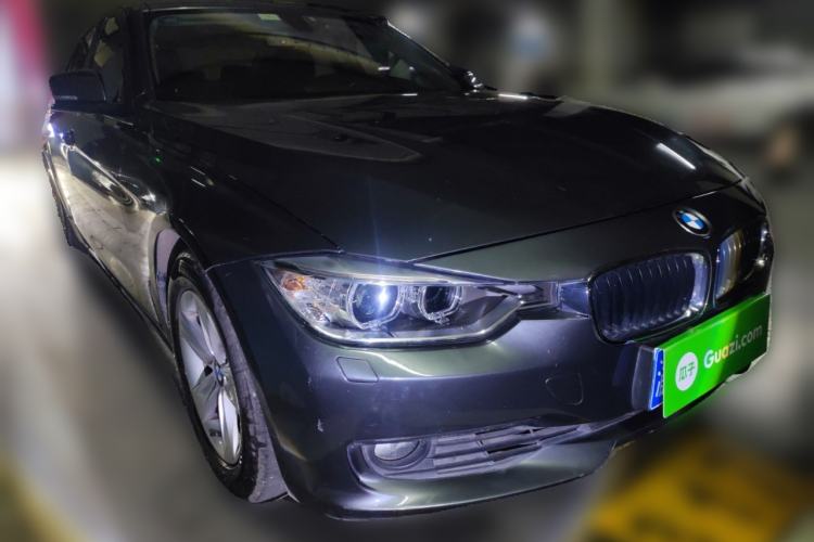 Used BMW 3 Series 2013 320i Sport Edition Front Right 45 Deg