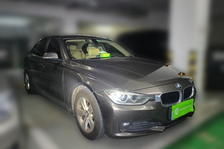 Used BMW 3 Series 2013 320i Sport Edition Front Right 45 Deg