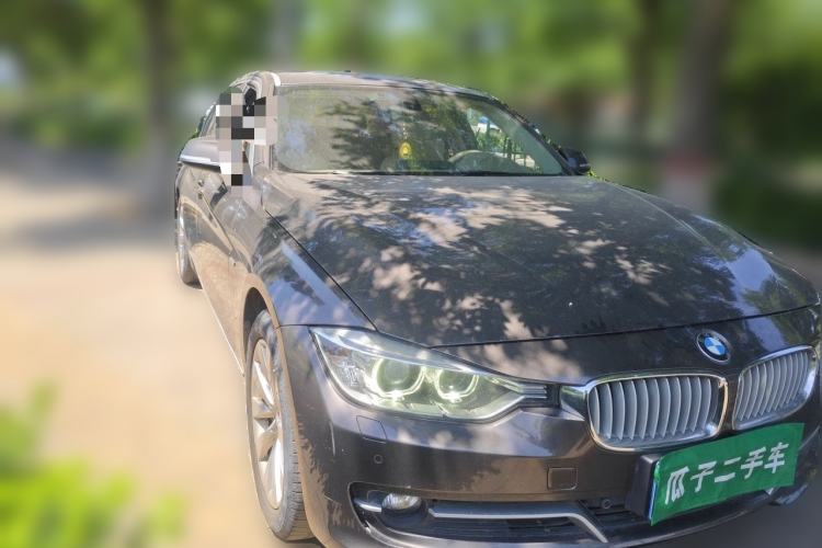 Used BMW 3 Series 2013 320Li Fashion Design Package Front Right 45 Deg