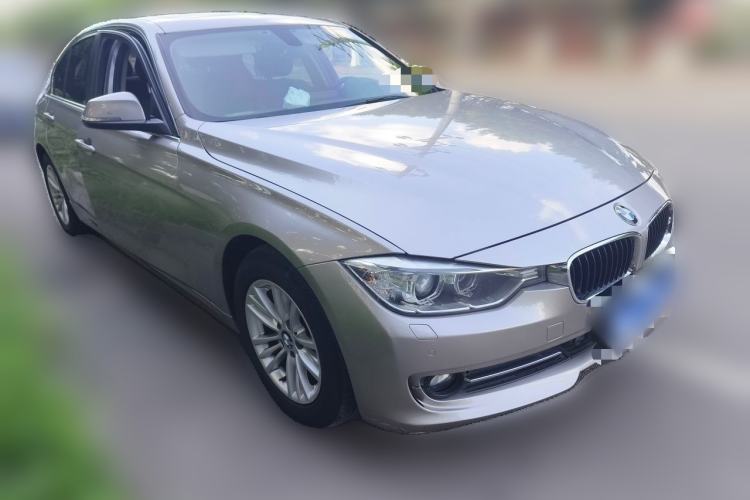 Used BMW 3 Series 2013 320Li Fashion Model Front Right 45 Deg