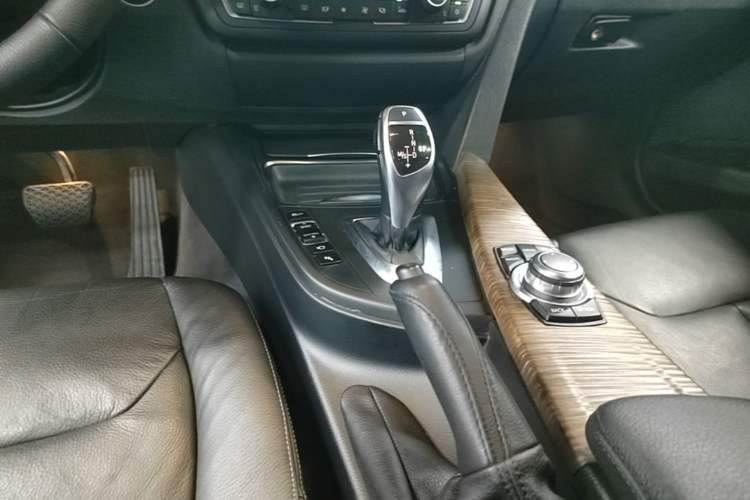 Used BMW 3 Series 2013 335Li Sport Design Package Gear Lever
