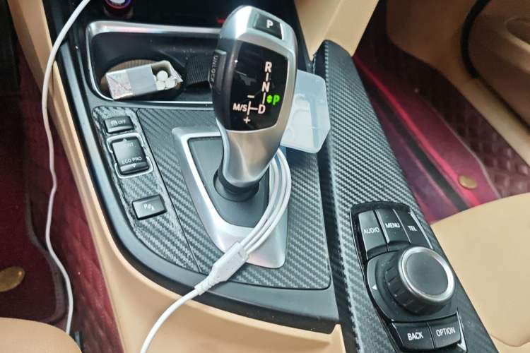 Used BMW 3 Series 2013 320Li Fashion Model Gear Lever