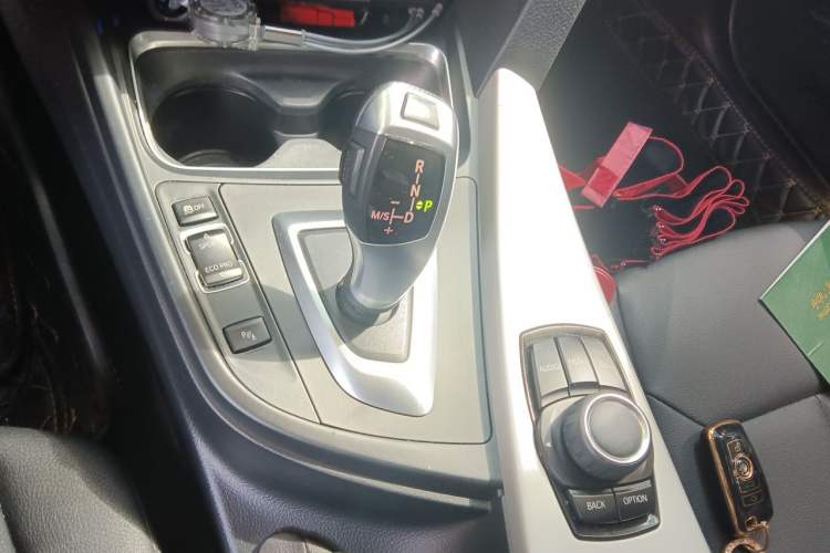 Used BMW 3 Series 2013 320Li Fashion Model Gear Lever