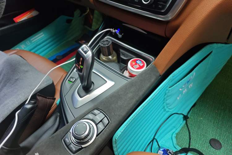 Used BMW 3 Series 2013 Facelifted 320Li Luxury Design Package Gear Lever