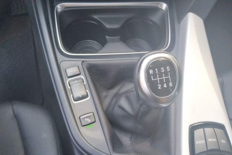 Used BMW 3 Series 2013 320Li Manual Model Gear Lever
