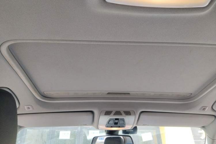 Used BMW 3 Series 2013 320i Sport Edition Headliner