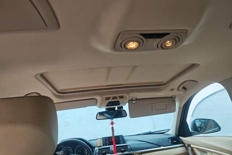 Used BMW 3 Series 2013 320Li Fashion Model Headliner