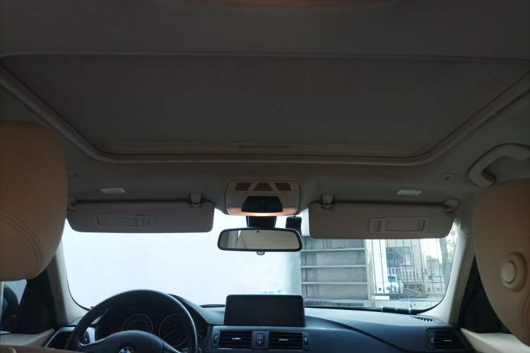 Used BMW 3 Series 2013 320i Active Edition Headliner